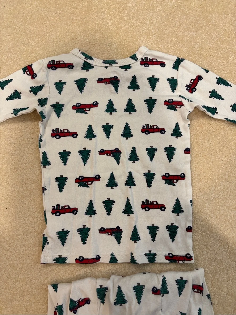 Gap Kids White Holiday Tree & Red Truck Pajama Set Size 5